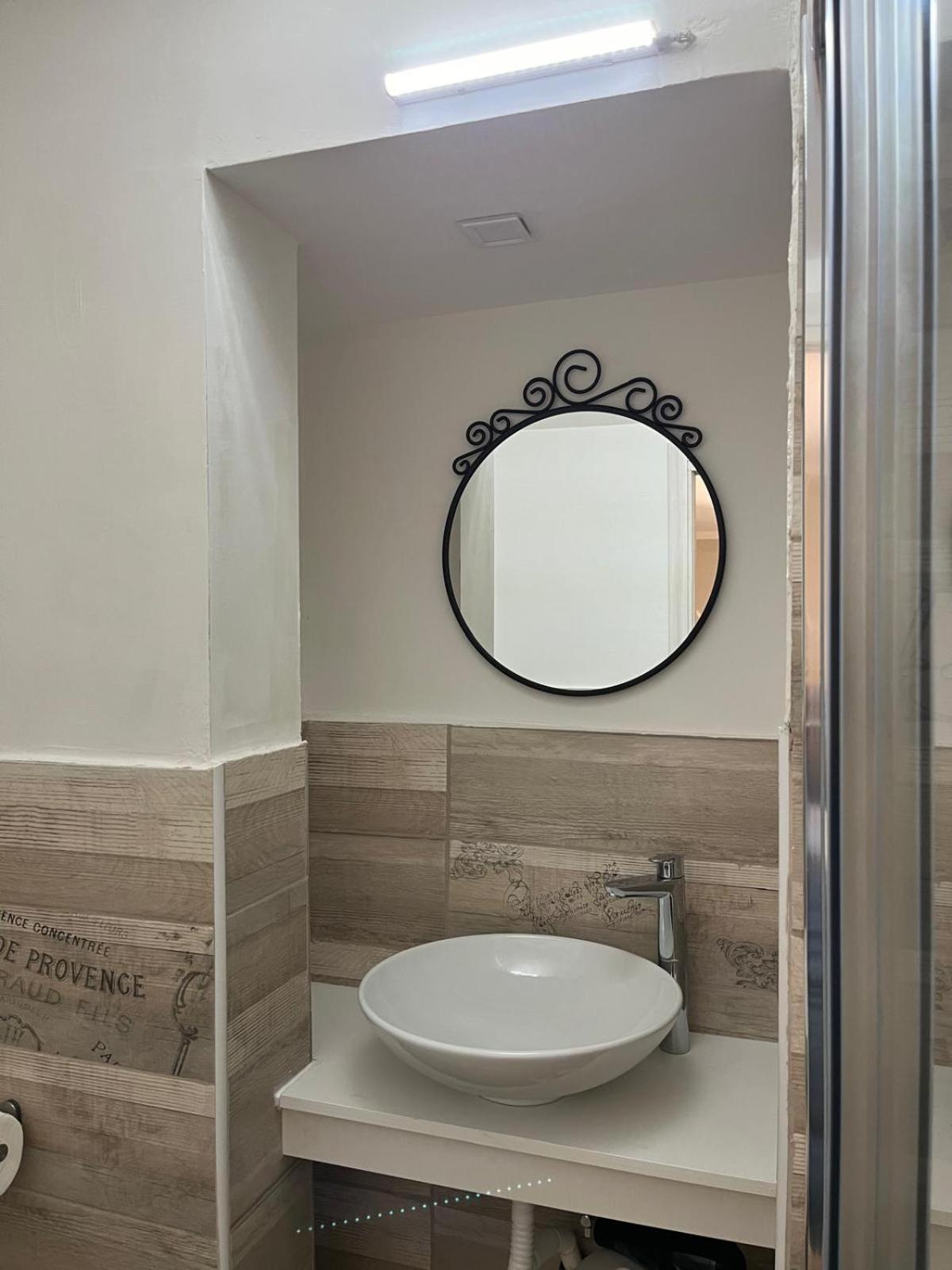 Quarto em Acomodações Particulares A Cas E Mamma Nápoles